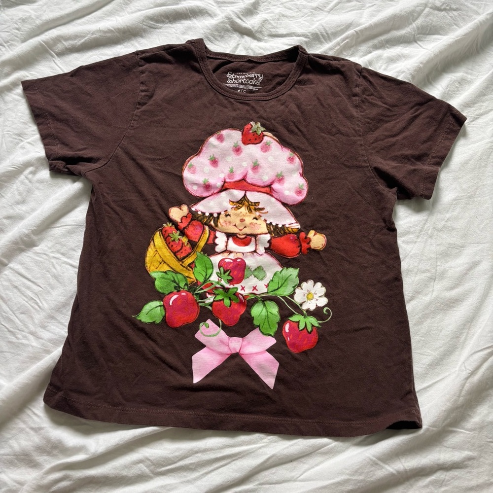 Brown Short Sleeve Tee with Strawberry Shortcake